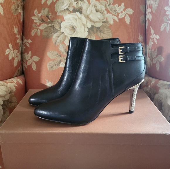 RARE COACH Black Leather Snake Printed Ankle Boots Heels NWT 9.5 - Picture 2 of 8